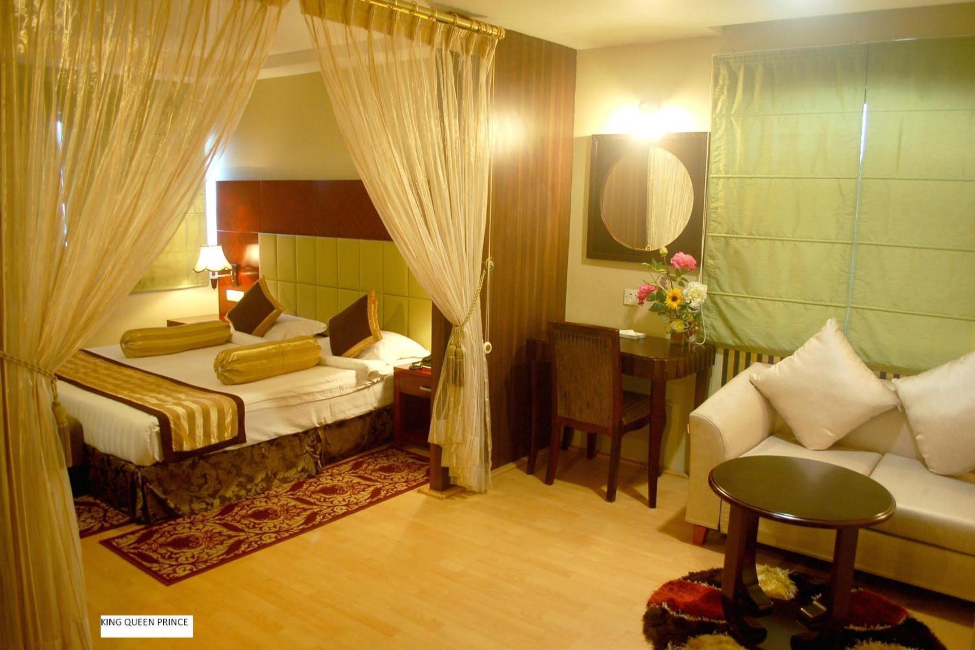 Hotel Gateway Grandeur Гувахати Екстериор снимка