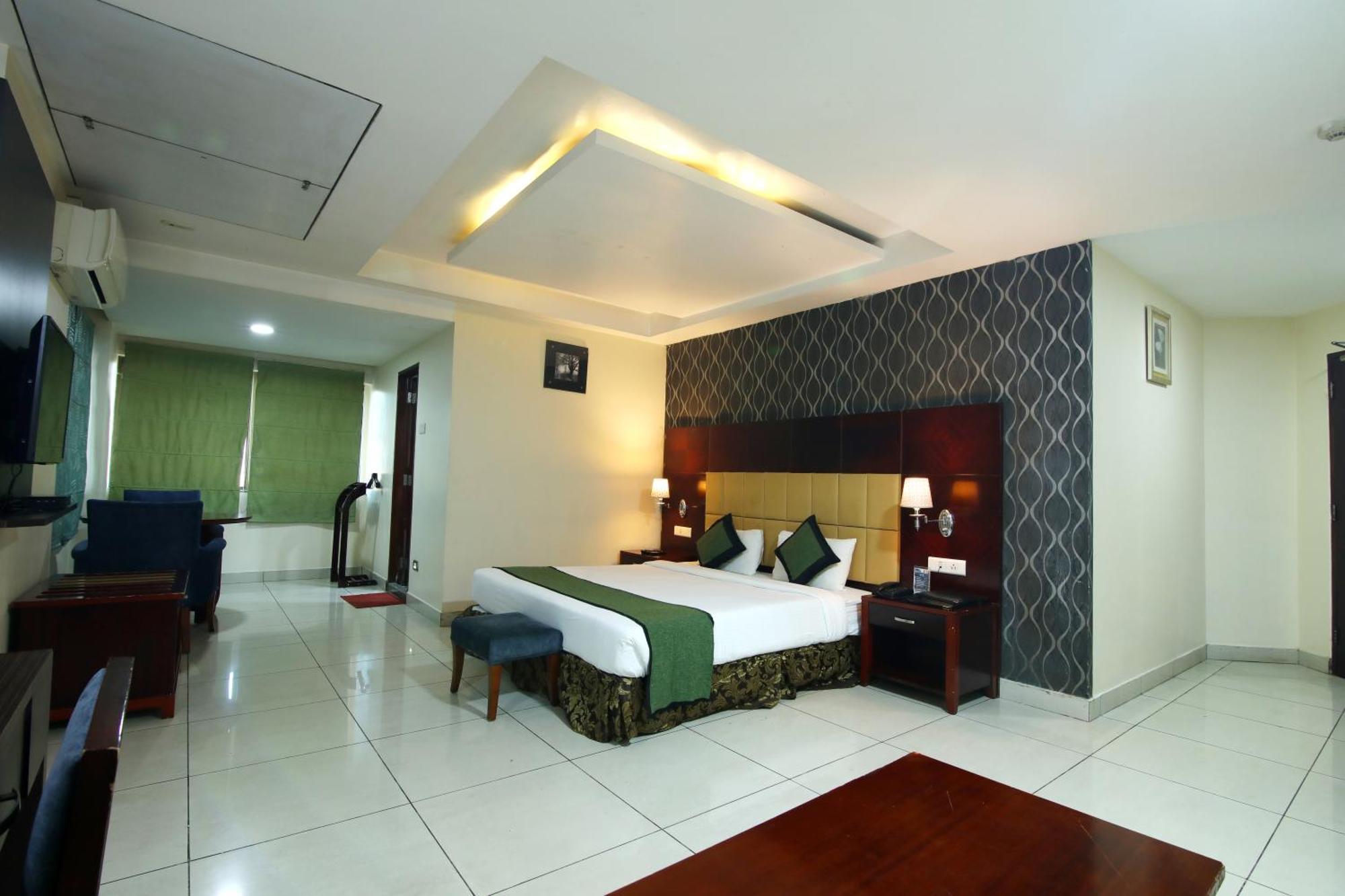 Hotel Gateway Grandeur Гувахати Екстериор снимка