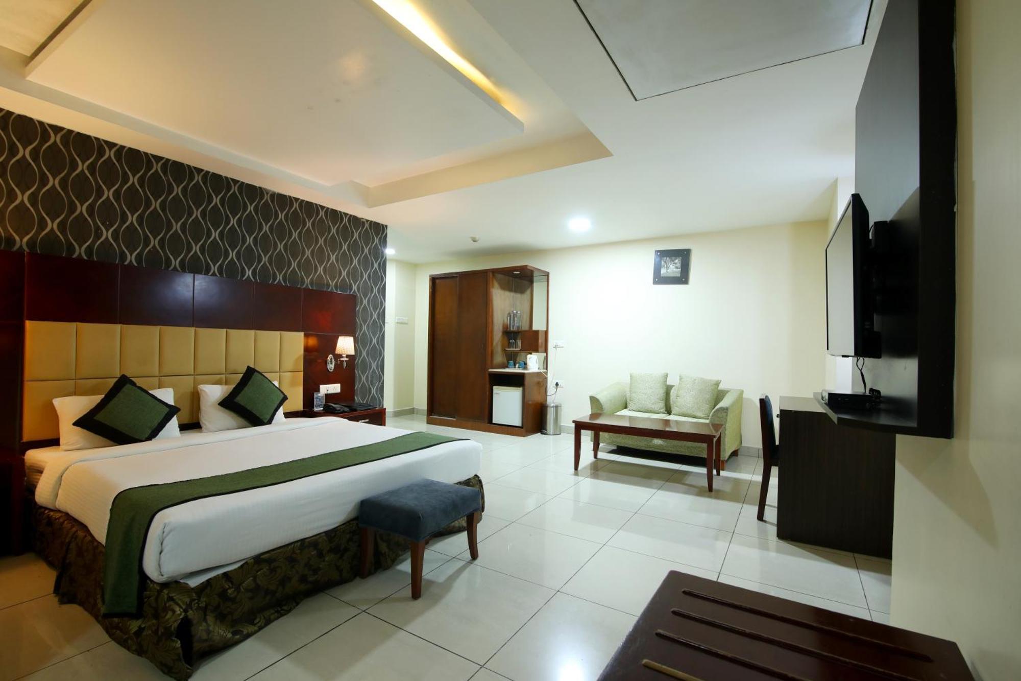 Hotel Gateway Grandeur Гувахати Екстериор снимка